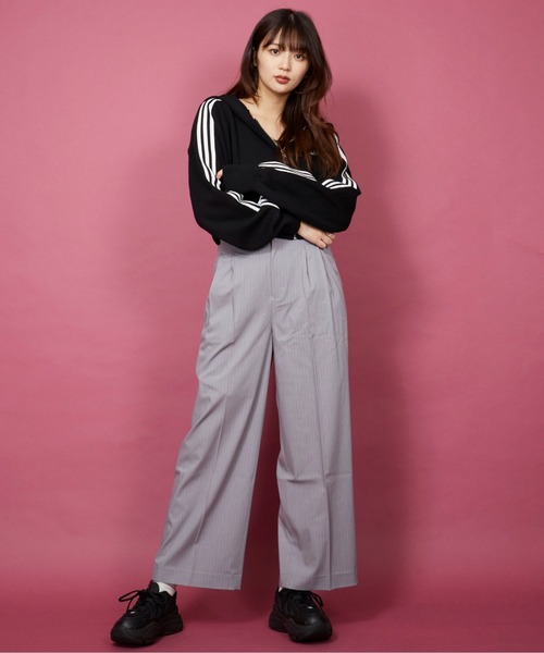 unrelaxing（アンリラクシング）の「ハイウエストストレートパンツ【セットアップ対応】（スラックス・レディース・ネイビー×ホワイト/グレー系その他・マルチサイズ）」の7枚目の写真