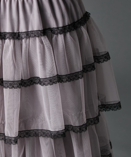 GEVS.（ジェイヴィス）の「チュールティアードマキシスカート＜大きいサイズ有＞GEVS.（スカート・レディース・アイボリー/グレイッシュベージュ・L/M/5L/4L/3L/LL）」の20枚目の写真