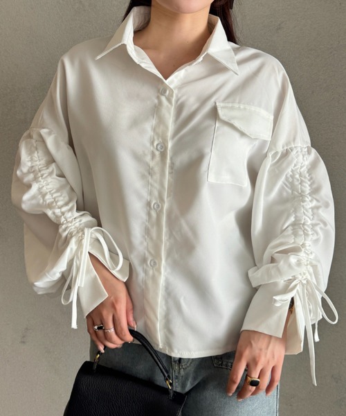 efill（エフィル）の「ギャザー スリーブ フリル シャツ（シャツ/ブラウス・レディース・ホワイト・FREE）」の2枚目の写真