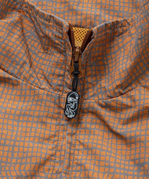 TOY MACHINE(トイ マシーン)の「TM WEB PRINT STAND JACKET(その他アウター・メンズ・キャメル・M/XL/L)」の6枚目の写真