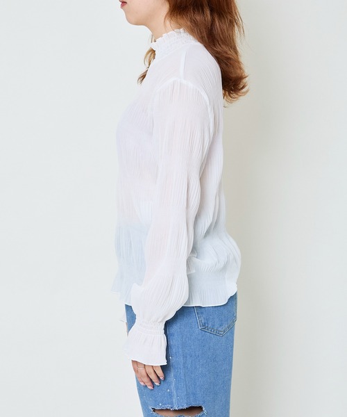 GORGE（ゴージ）の「《フリル×シアー素材》レディース シャーリングブラウス ハイネック長袖 春秋対応（シャツ/ブラウス・レディース・ブラック/オフホワイト/ブラウン/チャコール・F）」の9枚目の写真