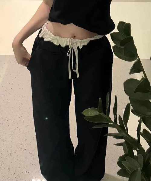 CERCA（チェルカ）の「【 MEMECLE / メメクル 】ダブルウエスト カジュアルイージーパンツ（その他パンツ・レディース・ブラック・S/M/L）」の4枚目の写真