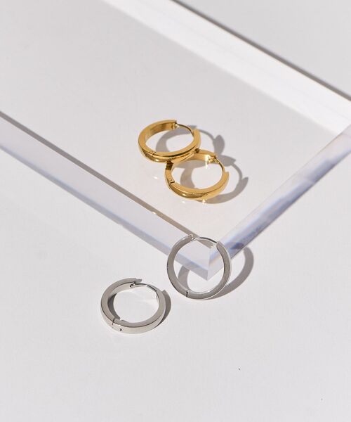 AMERICAN HOLIC(アメリカンホリック)の「ステンレス ワンタッチフープピアス(ピアス(両耳用)・レディース・シルバー/ゴールド・FREE)」の9枚目の写真