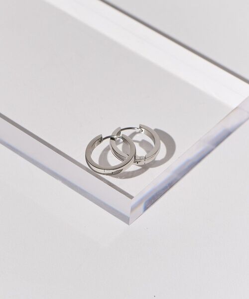 AMERICAN HOLIC(アメリカンホリック)の「ステンレス ワンタッチフープピアス(ピアス(両耳用)・レディース・シルバー/ゴールド・FREE)」の8枚目の写真