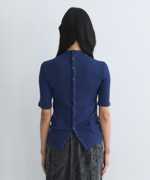 UNITED TOKYO（ユナイテッドトウキョウ）の「【2way】ソフトタッチハーフスリーブトップス｜細見え/ウォッシャブル/カットアウト/オフィスカジュアル/半袖/春服（Tシャツ/カットソー・レディース・ブルー/ホワイト/ダークブラウン/ライム・FREE）」の5枚目の写真