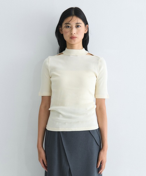 UNITED TOKYO（ユナイテッドトウキョウ）の「【2way】ソフトタッチハーフスリーブトップス｜細見え/ウォッシャブル/カットアウト/オフィスカジュアル/半袖/春服（Tシャツ/カットソー・レディース・ブルー/ホワイト/ダークブラウン/ライム・FREE）」の22枚目の写真