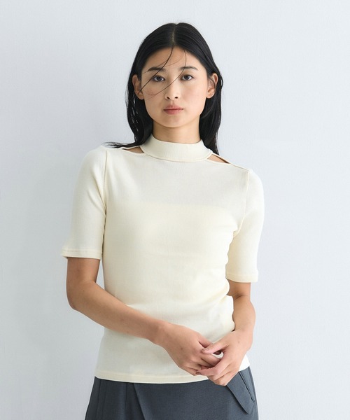 UNITED TOKYO（ユナイテッドトウキョウ）の「【2way】ソフトタッチハーフスリーブトップス｜細見え/ウォッシャブル/カットアウト/オフィスカジュアル/半袖/春服（Tシャツ/カットソー・レディース・ブルー/ホワイト/ダークブラウン/ライム・FREE）」の20枚目の写真