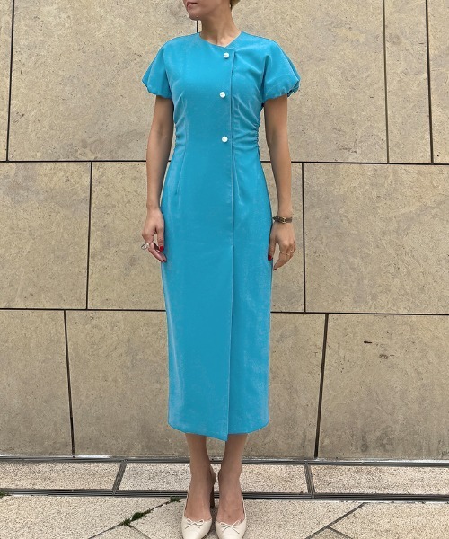 JENNE(ジェンヌ)の「パールボタンギャザータイトワンピース(ワンピース・レディース・ブラック/ターコイズブルー・SMALL/LARGE/MEDIUM)」の14枚目の写真