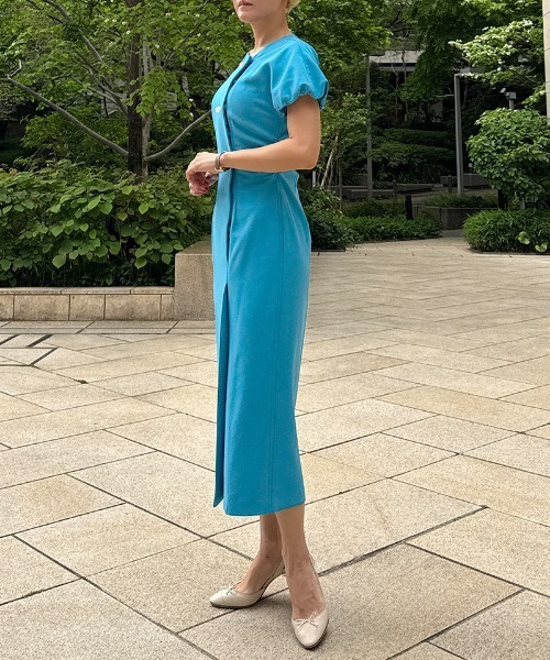 JENNE(ジェンヌ)の「パールボタンギャザータイトワンピース(ワンピース・レディース・ブラック/ターコイズブルー・SMALL/LARGE/MEDIUM)」の17枚目の写真
