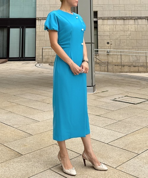 JENNE(ジェンヌ)の「パールボタンギャザータイトワンピース(ワンピース・レディース・ブラック/ターコイズブルー・SMALL/LARGE/MEDIUM)」の19枚目の写真