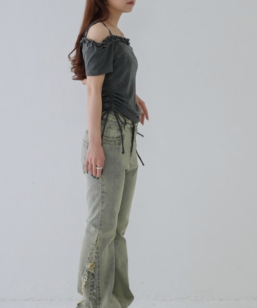 Uenui（ウニュイ）の「【 cunii 】 レタリング フリル ネック オフショルダー（Tシャツ/カットソー・レディース・ベージュ/アイボリー/グレー・FREE）」の18枚目の写真