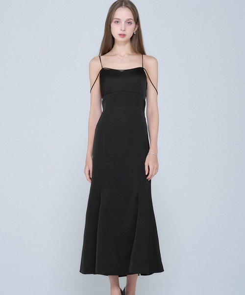 emiriawiz（エミリアウィズ）の「Narrow Strap Camisole Dress（ワンピース・レディース・ベージュ/ブラック・SMALL/MEDIUM）」の3枚目の写真