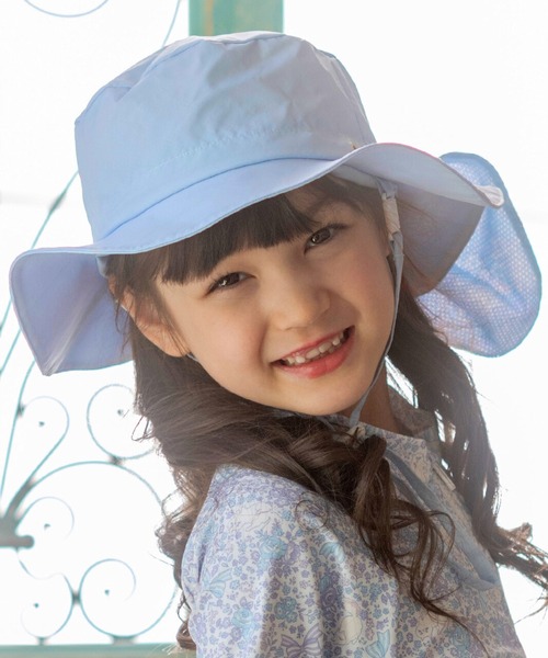 Catherine Cottage（キャサリンコテージ）の「撥水加工日よけリボンハット（ハット・キッズ・ベージュ/ピンク系2/サックスブルー系3/サックスブルー系4/ピンク/ライラック系4/ベージュ系1/ブルー系2/ライラック系3/ブルー/ブルー系1/ピンク系1/ライトグリーン系3/ライトグリーン系4/ピンク系3/ピンク系4・52/56）」の5枚目の写真