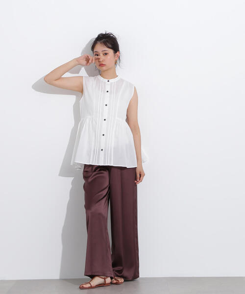 N.(N. Natural Beauty Basic)(エヌエヌナチュラルビューティーベーシック)の「ピンタックノースリーブブラウス(シャツ/ブラウス・レディース・ブラウン/オフホワイト/ブルー・MEDIUM)」の6枚目の写真