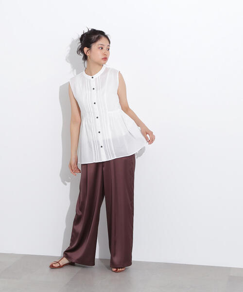 N.(N. Natural Beauty Basic)(エヌエヌナチュラルビューティーベーシック)の「ピンタックノースリーブブラウス(シャツ/ブラウス・レディース・ブラウン/オフホワイト/ブルー・MEDIUM)」の7枚目の写真