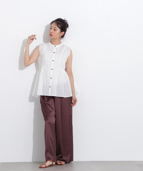 N.(N. Natural Beauty Basic)(エヌエヌナチュラルビューティーベーシック)の「ピンタックノースリーブブラウス(シャツ/ブラウス・レディース・ブラウン/オフホワイト/ブルー・MEDIUM)」の10枚目の写真