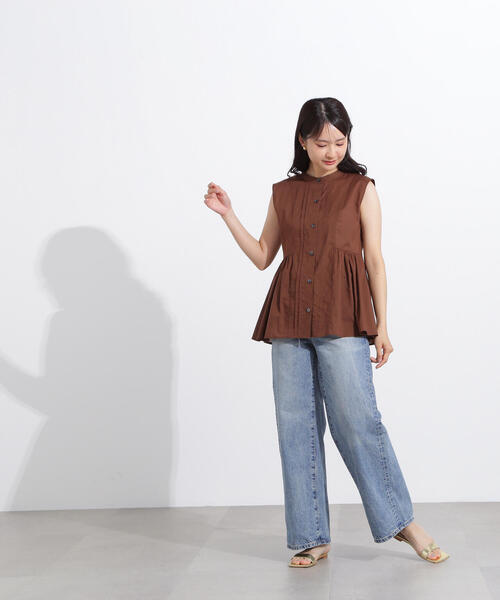 N.(N. Natural Beauty Basic)(エヌエヌナチュラルビューティーベーシック)の「ピンタックノースリーブブラウス(シャツ/ブラウス・レディース・ブラウン/オフホワイト/ブルー・MEDIUM)」の19枚目の写真