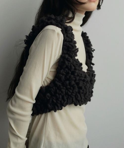 anuke（アンヌーク）の「anuke　Velour Tie Tops ベロアタイトップス/62520601（Tシャツ/カットソー・レディース・アイボリー/ブラック・ONE SIZE）」の4枚目の写真