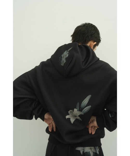 Knuth Marf（クヌースマーフ）の「flower punch hoodie(unisex)（パーカー・レディース・ネイビー/グレー・SMALL/MEDIUM）」の2枚目の写真