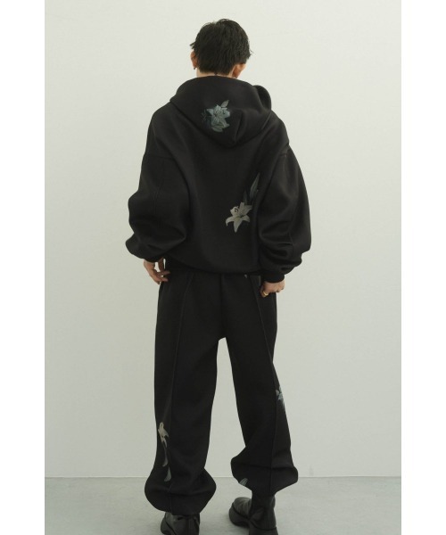 Knuth Marf（クヌースマーフ）の「flower punch hoodie(unisex)（パーカー・レディース・ネイビー/グレー・SMALL/MEDIUM）」の7枚目の写真
