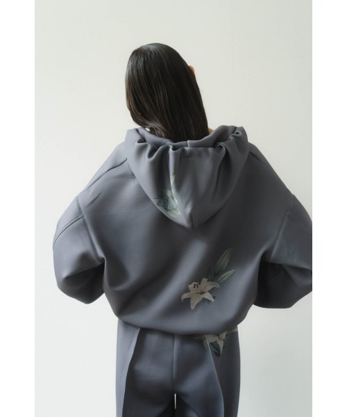 Knuth Marf（クヌースマーフ）の「flower punch hoodie(unisex)（パーカー・レディース・ネイビー/グレー・SMALL/MEDIUM）」の13枚目の写真