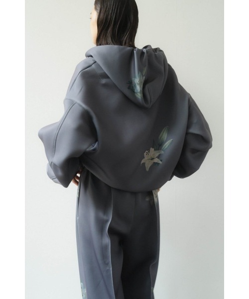 Knuth Marf（クヌースマーフ）の「flower punch hoodie(unisex)（パーカー・レディース・ネイビー/グレー・SMALL/MEDIUM）」の14枚目の写真