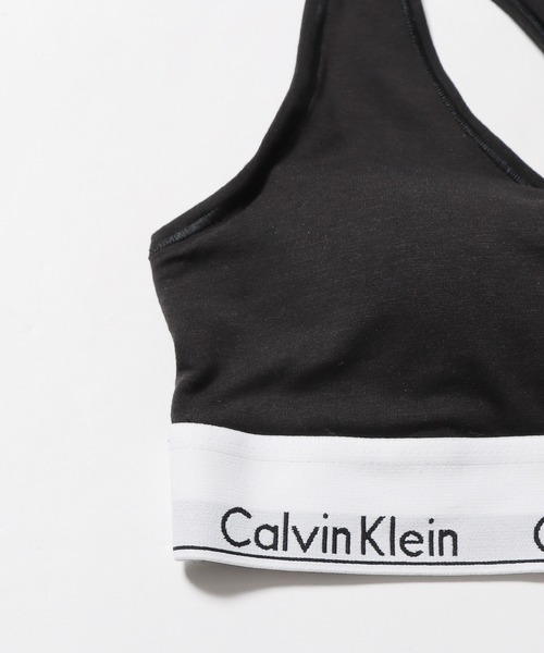 Calvin Klein（カルバン・クライン）の「Calvin Klein/カルバンクライン LGHT LINED BRALETTE ブラレット（スポーツブラ・レディース・ブラック/ホワイト・S/M/L）」の3枚目の写真