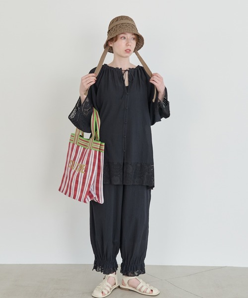 Crisp(クリスプ)の「フリルレースチャーチブラウス(シャツ/ブラウス・レディース・ホワイト/ブラック・FREE)」の3枚目の写真