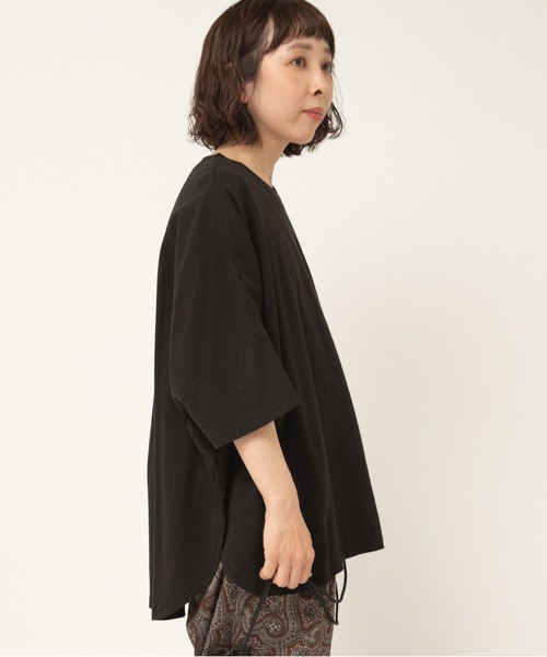 RNA-N(アールエヌエーエヌ)の「M2493 ルーズワイドT(Tシャツ/カットソー・レディース・レッド/グレイッシュベージュ/ブラック/オフホワイト・FREE)」の5枚目の写真