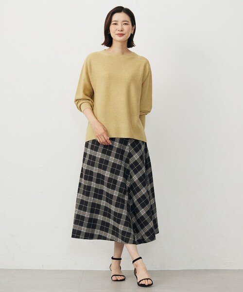 J.PRESS(ジェイプレス)の「【WEB限定カラーあり・洗える】SOFT SHEER チェック フレア スカート(スカート・レディース・ネイビー系3/ブラウン系3/グレー系3・T13/T17/T15)」の13枚目の写真