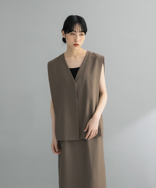 KBF(ケイビーエフ)の「『WEB限定』セパレートベストワンピース(ワンピース・レディース・ブラック/ブラウン/ベージュ・ONE)」の18枚目の写真