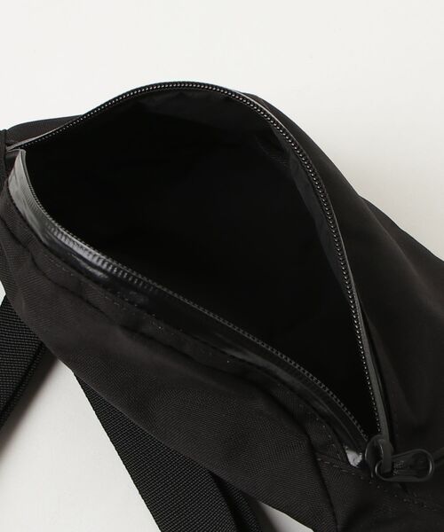 BAGJACK（バッグジャック）の「bagjack hipbag (No.240)（ボディバッグ/ウエストポーチ・メンズ・ブラック・FREE）」の7枚目の写真