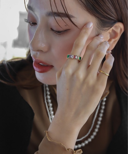 abaskdesign(アバスクデザイン)の「金属アレルギー対応 スパークリングクリアエタニティリング(リング・レディース・クリア/マルチ/グリーン・16号/13号/10号)」の10枚目の写真