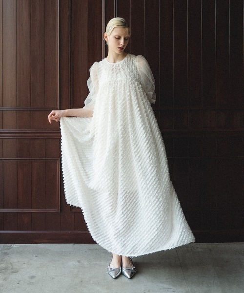 et.UNiVER(エトユニベール)の「Velvet mist dress(ドレス・レディース・オフホワイト/ボルドー/ブラック・LARGE/MEDIUM/SMALL)」の10枚目の写真