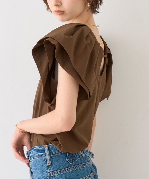 EMMA　ROUGE VIF（エマルージュヴィフ）の「【一部店舗限定】Vネックボリュームスリーブブラウス（シャツ/ブラウス・レディース・ブラウン/オフホワイト/サックスブルー・フリー）」の3枚目の写真