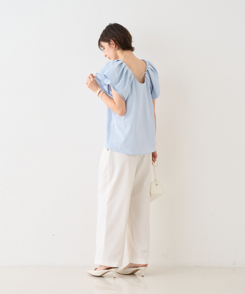 EMMA　ROUGE VIF（エマルージュヴィフ）の「【一部店舗限定】Vネックボリュームスリーブブラウス（シャツ/ブラウス・レディース・ブラウン/オフホワイト/サックスブルー・フリー）」の16枚目の写真