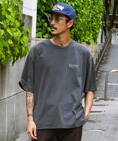 THRASHER（スラッシャー）の「MAGAZINE COVER PIGMENT S/S T-SHIRTS/スラッシャーバッグプリントピグメント半袖T-シャツ（Tシャツ/カットソー・メンズ・ブラウン/グレー/チャコールグレー・MEDIUM/LARGE/X-LARGE）」の9枚目の写真