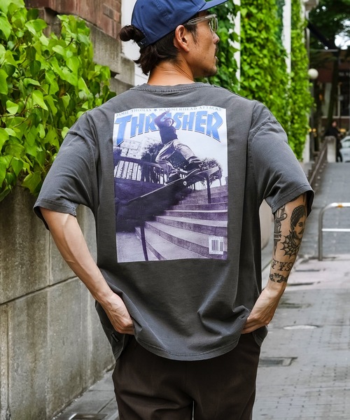 THRASHER（スラッシャー）の「MAGAZINE COVER PIGMENT S/S T-SHIRTS/スラッシャーバッグプリントピグメント半袖T-シャツ（Tシャツ/カットソー・メンズ・ブラウン/グレー/チャコールグレー・MEDIUM/LARGE/X-LARGE）」の10枚目の写真
