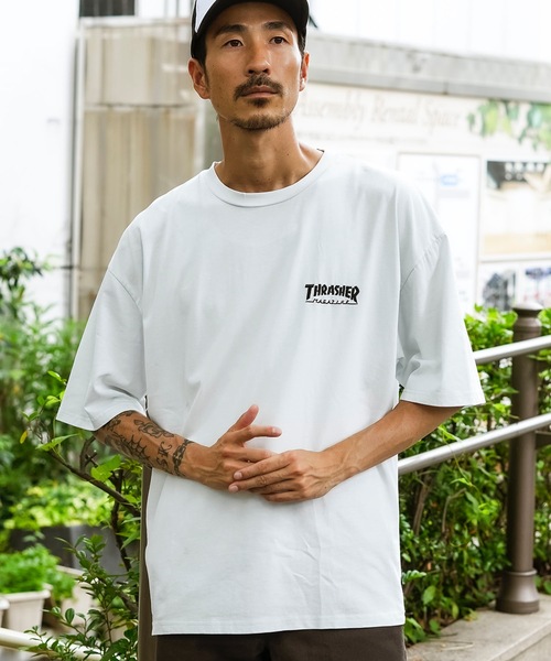THRASHER（スラッシャー）の「MAGAZINE COVER PIGMENT S/S T-SHIRTS/スラッシャーバッグプリントピグメント半袖T-シャツ（Tシャツ/カットソー・メンズ・ブラウン/グレー/チャコールグレー・MEDIUM/LARGE/X-LARGE）」の14枚目の写真