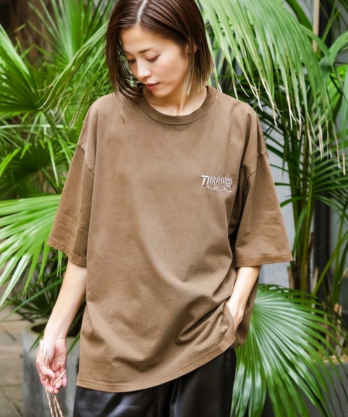 THRASHER（スラッシャー）の「MAGAZINE COVER PIGMENT S/S T-SHIRTS/スラッシャーバッグプリントピグメント半袖T-シャツ（Tシャツ/カットソー・メンズ・ブラウン/グレー/チャコールグレー・MEDIUM/LARGE/X-LARGE）」の20枚目の写真