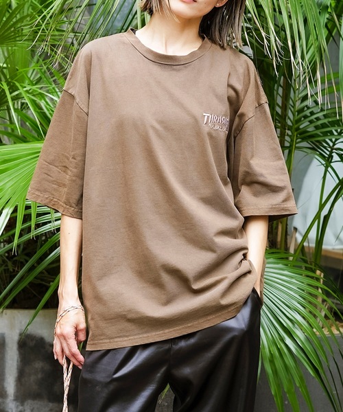 THRASHER（スラッシャー）の「MAGAZINE COVER PIGMENT S/S T-SHIRTS/スラッシャーバッグプリントピグメント半袖T-シャツ（Tシャツ/カットソー・メンズ・ブラウン/グレー/チャコールグレー・MEDIUM/LARGE/X-LARGE）」の5枚目の写真