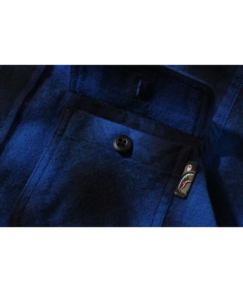 A BATHING APE(アベイシングエイプ)の「CHECK SHARK SHIRT(シャツ/ブラウス・キッズ・ベージュ/ブルー・130/110/140/100/120)」の7枚目の写真