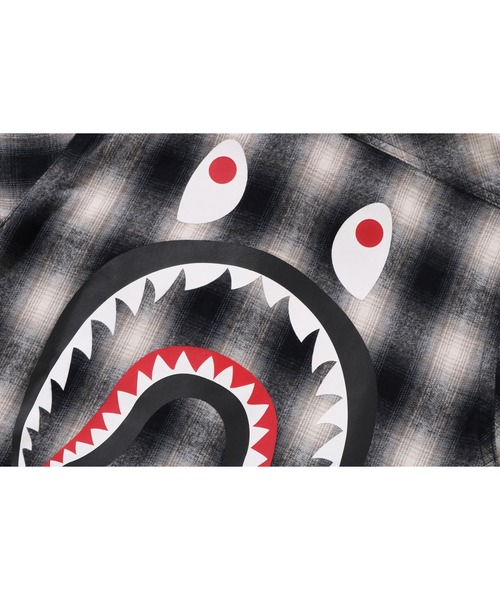 A BATHING APE(アベイシングエイプ)の「CHECK SHARK SHIRT(シャツ/ブラウス・キッズ・ベージュ/ブルー・130/110/140/100/120)」の8枚目の写真