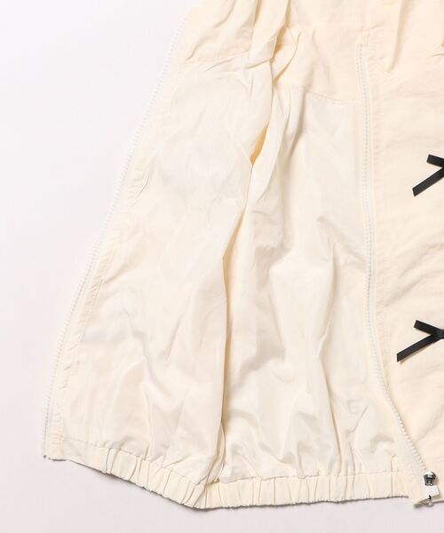 aimoha（アイモハ）の「【aimoha-KIDS-】キッズ　リボンブルゾン（ブルゾン・キッズ・ネイビー/ライトベージュ・90/100/110/120/130/140）」の4枚目の写真