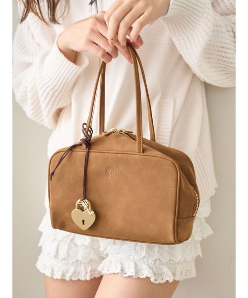 SNIDEL HOME（スナイデルホーム）の「スウェードボストンバッグ（ボストンバッグ・レディース・ブラウン/ピンク/アイボリー・F）」の15枚目の写真