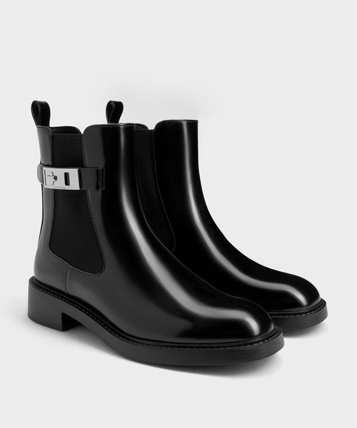 CHARLES & KEITH(チャールズ & キース)の「Lando ランド メタリックアクセントチェルシーブーツ(ブーツ・レディース・ブラック系その他7/ダークブラウン・24.5cm/23.5cm/23cm/22.5cm/26.5cm/25.5cm/25cm)」の11枚目の写真