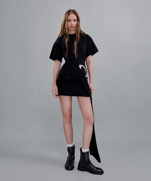 CHARLES & KEITH(チャールズ & キース)の「Lando ランド メタリックアクセントチェルシーブーツ(ブーツ・レディース・ブラック系その他7/ダークブラウン・24.5cm/23.5cm/23cm/22.5cm/26.5cm/25.5cm/25cm)」の9枚目の写真