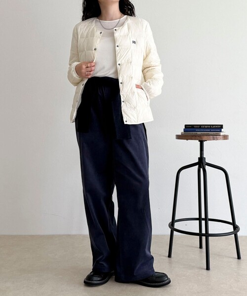 TAION(タイオン)の「《別注》【TAION/タイオン】CREW NECK BUTTON DOWN JK ダウンジャケット(ダウンジャケット/コート・レディース・チャコールグレー/グリーン/オフホワイト/ブラウン系その他/ブラック/ベージュ・36/38)」の7枚目の写真