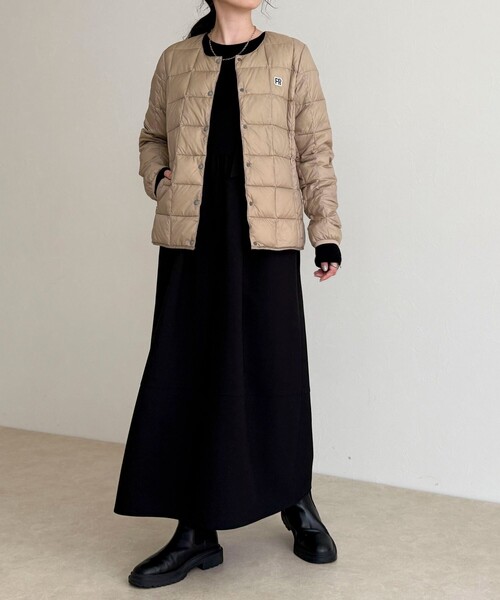 TAION(タイオン)の「《別注》【TAION/タイオン】CREW NECK BUTTON DOWN JK ダウンジャケット(ダウンジャケット/コート・レディース・チャコールグレー/グリーン/オフホワイト/ブラウン系その他/ブラック/ベージュ・36/38)」の15枚目の写真