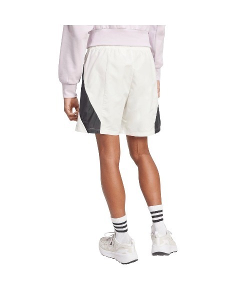 adidas(アディダス)の「アディダス adidas スタジアム ショーツ(その他パンツ・メンズ・ホワイト/ブラック・S/M/L/LL/3L)」の4枚目の写真
